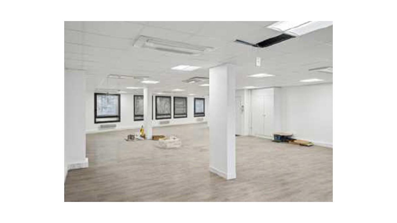 Bureau Montrouge 372m² Location bureau Montrouge Hauts-de-Seine OLBUR2529632 0